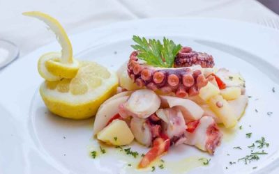 Polpo in umido con patate e peperoni
